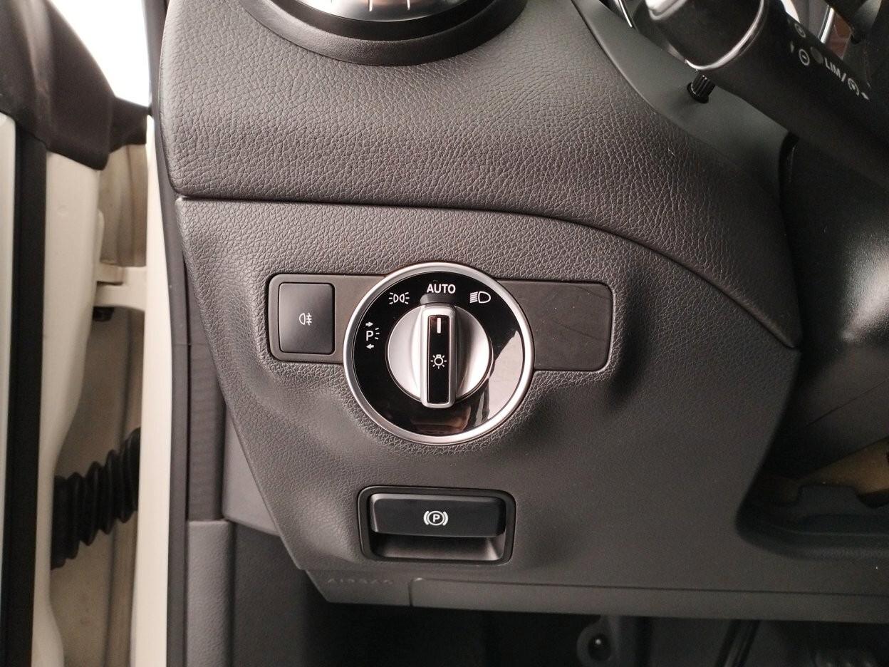 MERCEDES-BENZ CLA200 cdi Premium auto - TETTO PANORAMICO APRIBILE