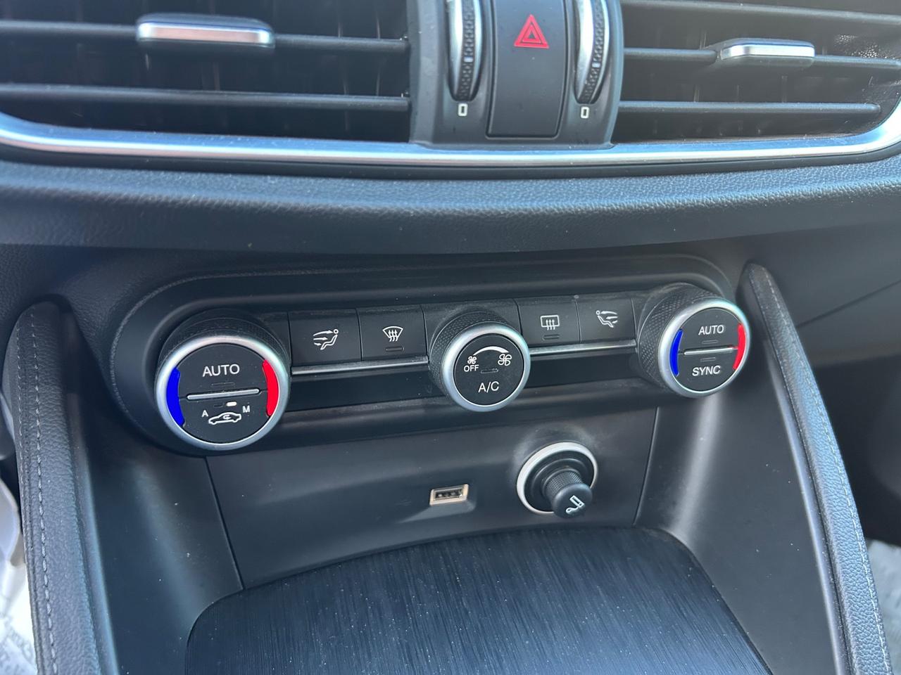 Alfa Romeo Stelvio 2.2 Turbodiesel 190 CV AT8 RWD Executive