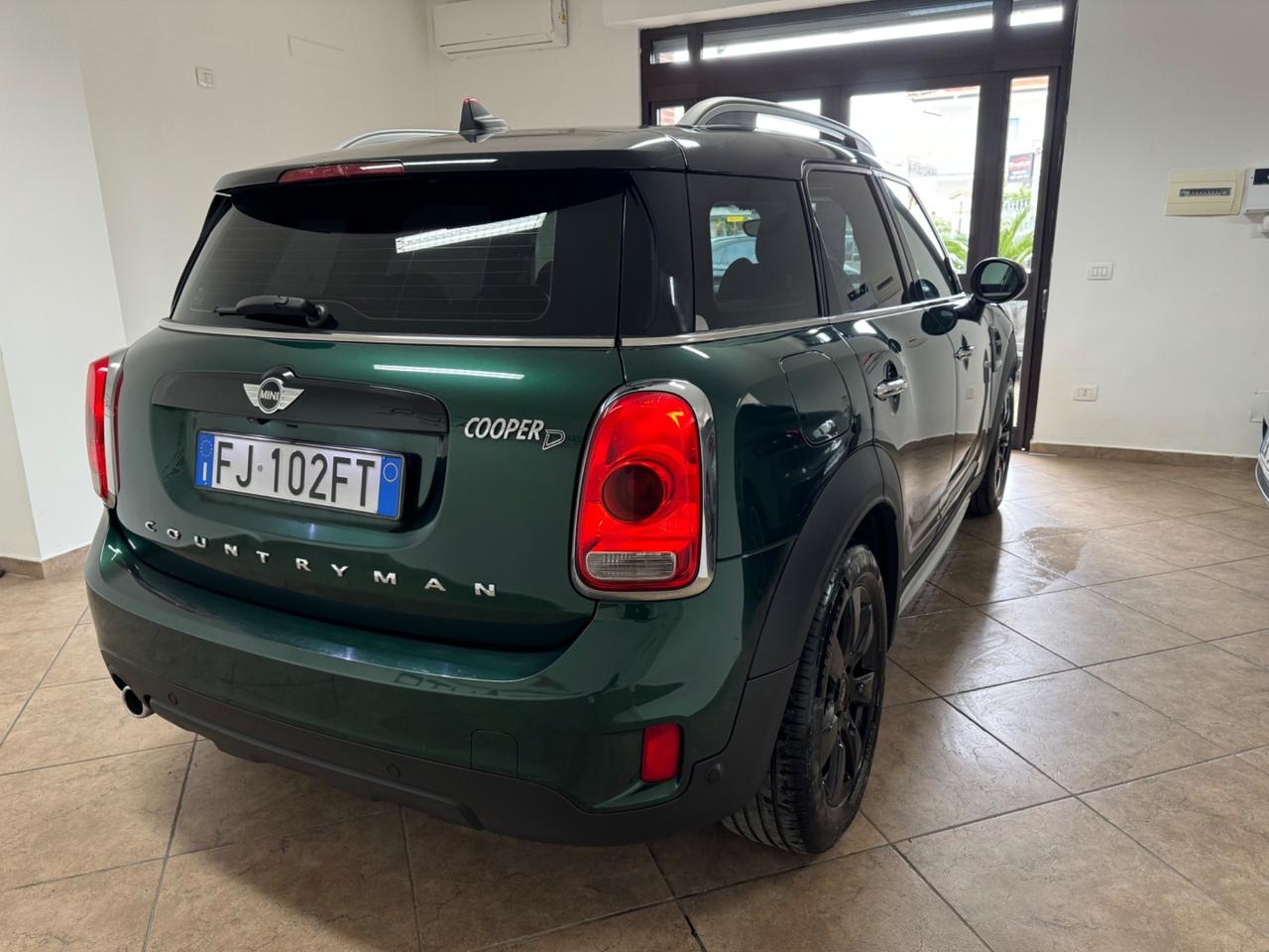 Mini Cooper D Countryman AUTOMATICA BLACK LINE