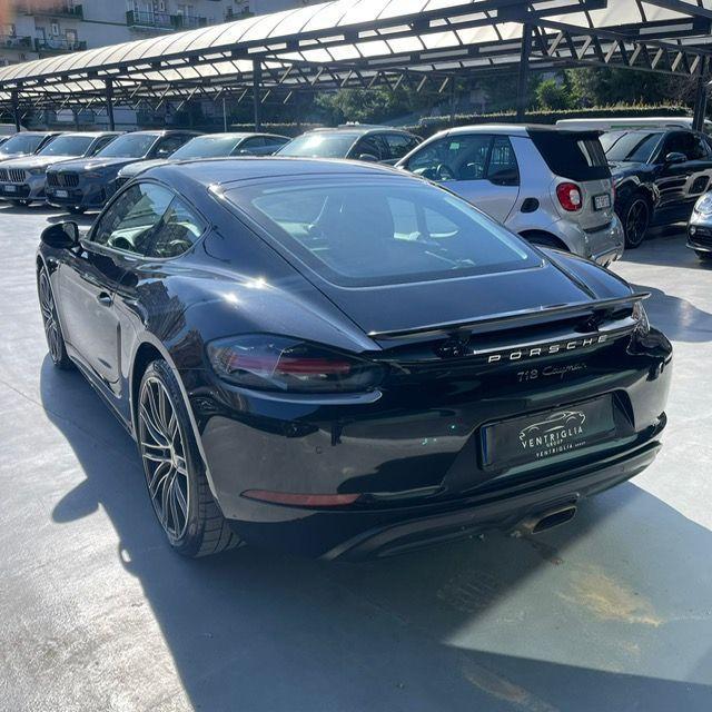 PORSCHE - 718 Cayman
