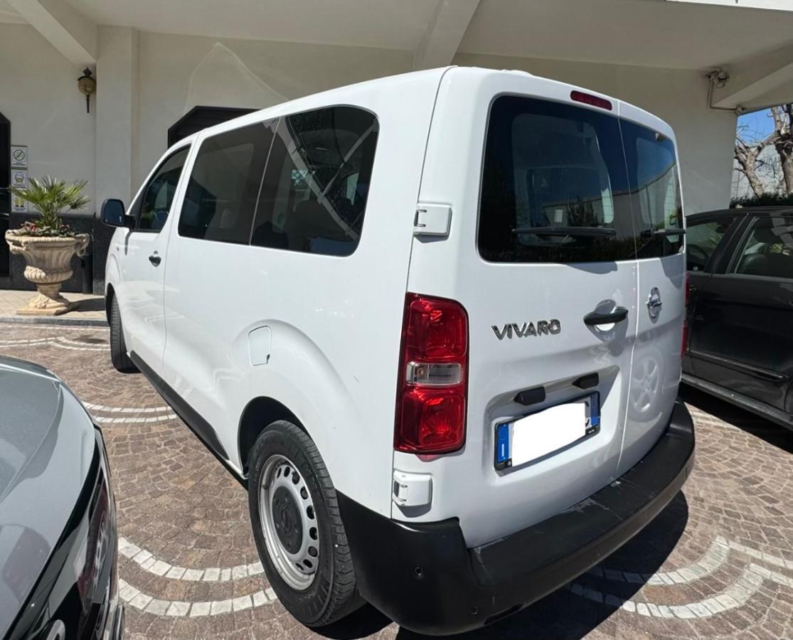 OPEL Vivaro 9 posti 2.0 td pulmino