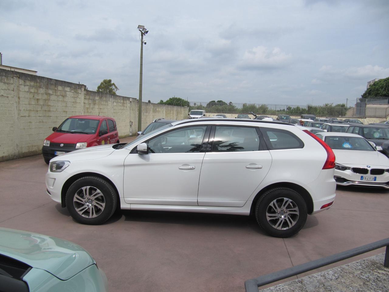 Volvo XC 60 D4 Geartronic Momentum - AUTOMATICA