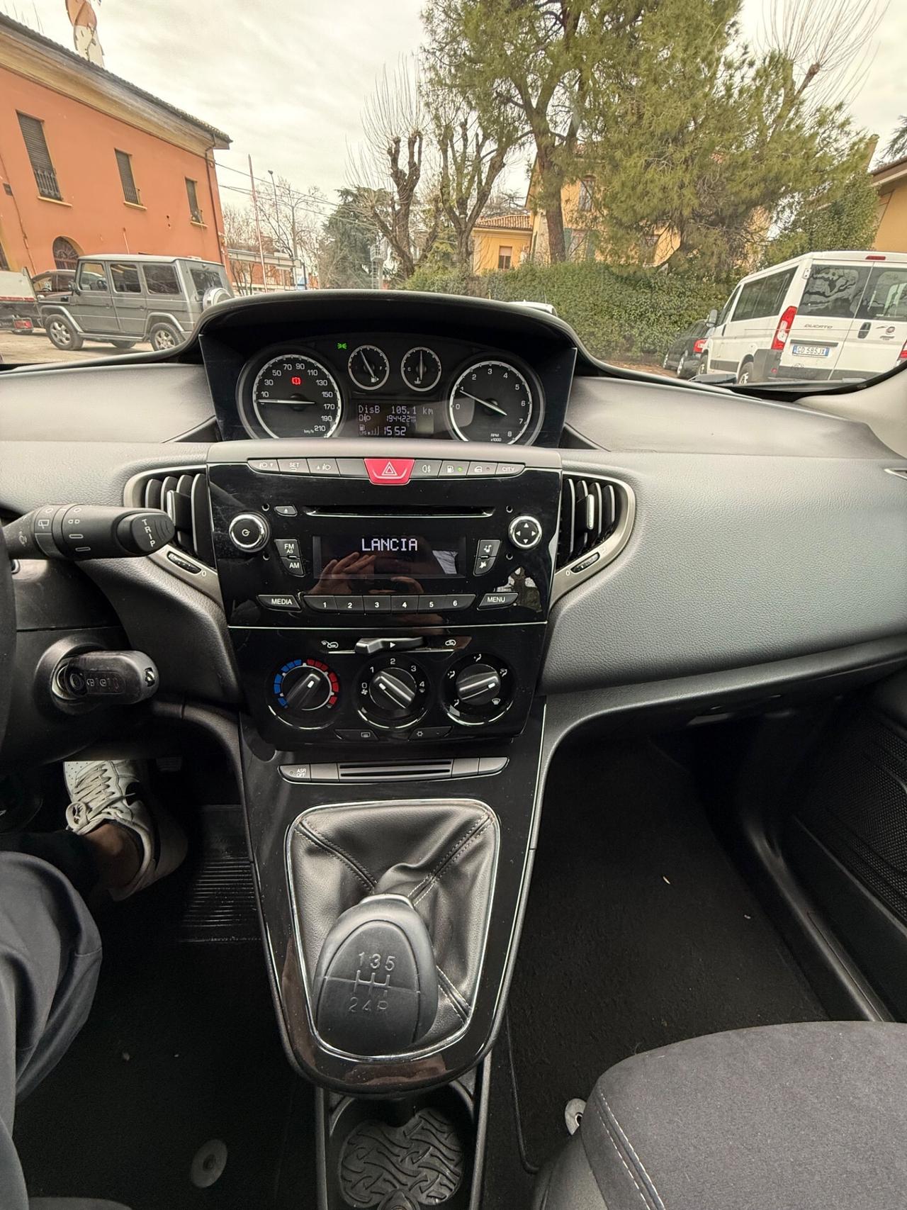 Lancia Ypsilon 1.2 69 CV 5 porte GPL Ecochic Gold