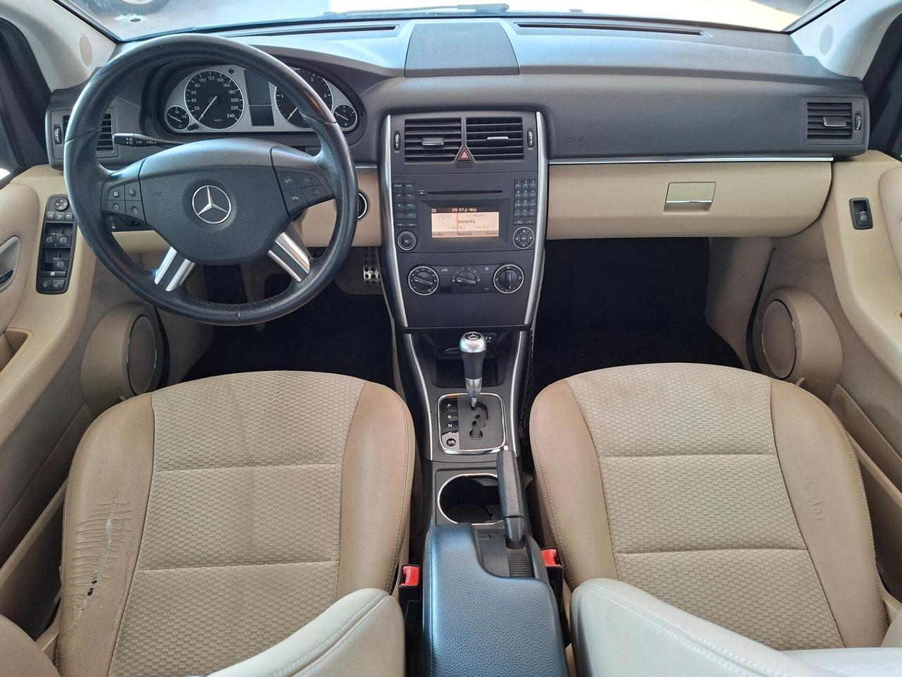 Mercedes-Benz B 200 CAMBIO AUTOMATICO / DA NEOPATENTATI
