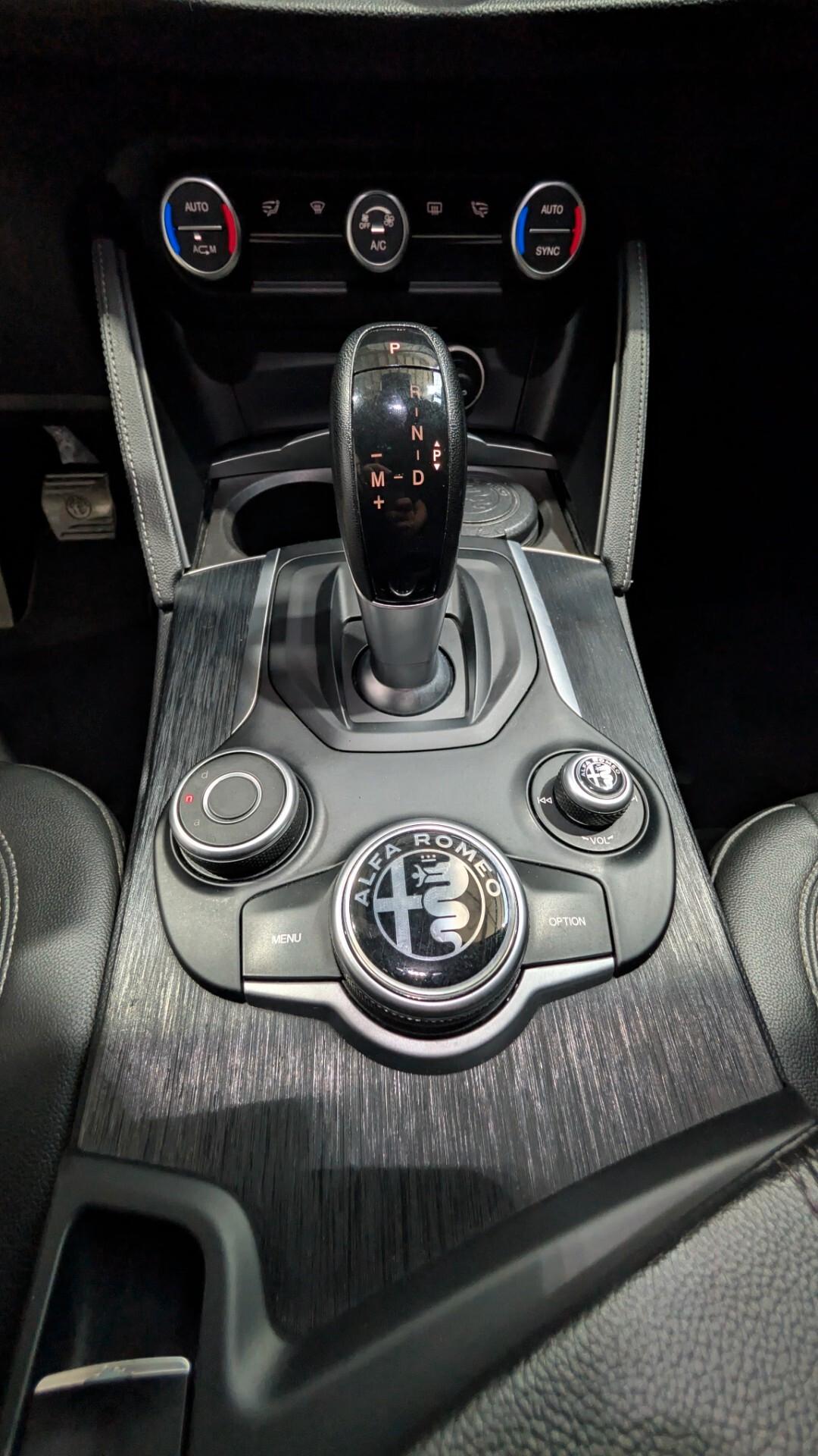 Alfa Romeo Stelvio 2.2 Turbodiesel 190 CV AT8 RWD Executive
