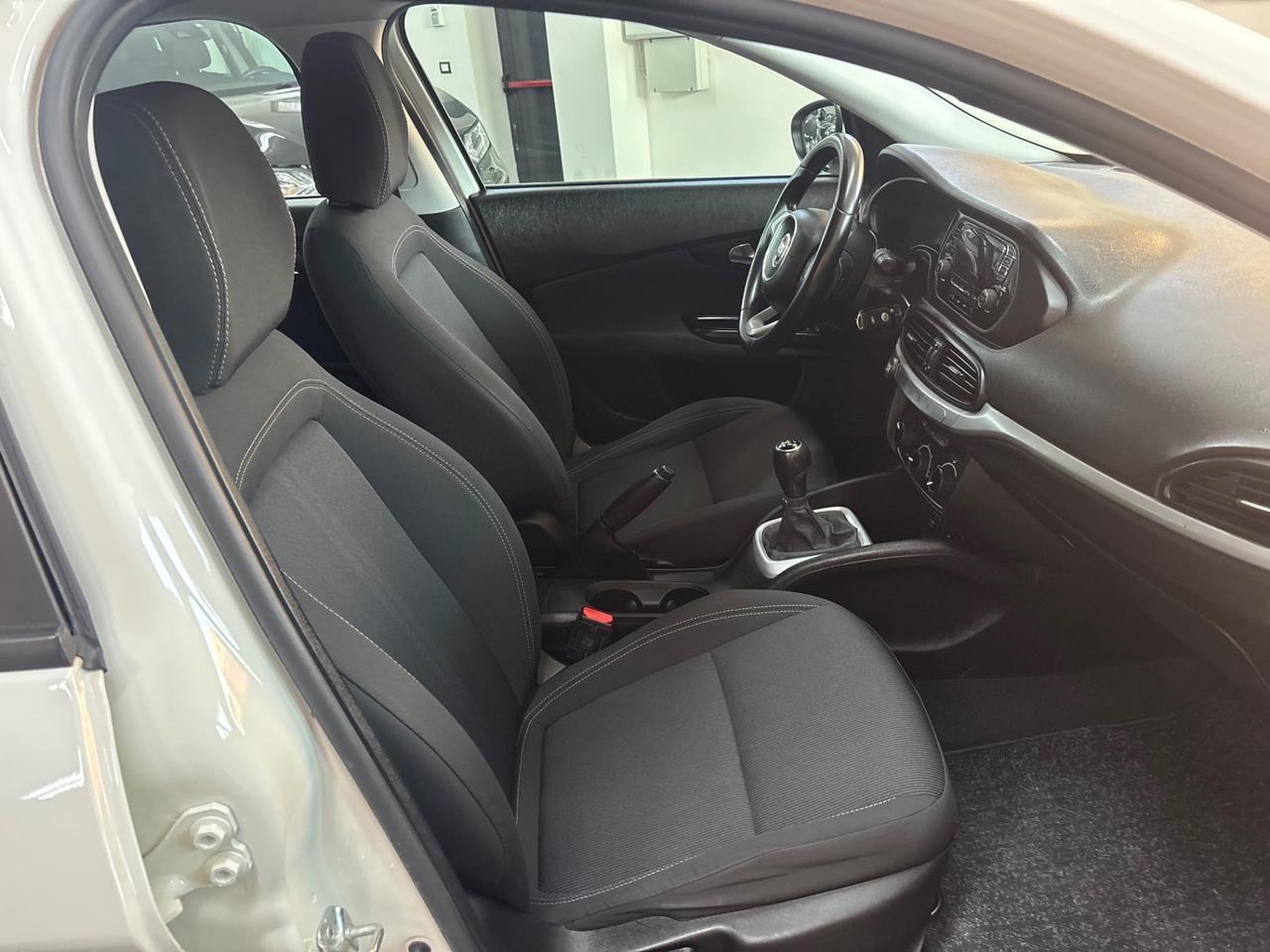 Fiat Tipo 1.3 Mjt S&S 5 porte Easy