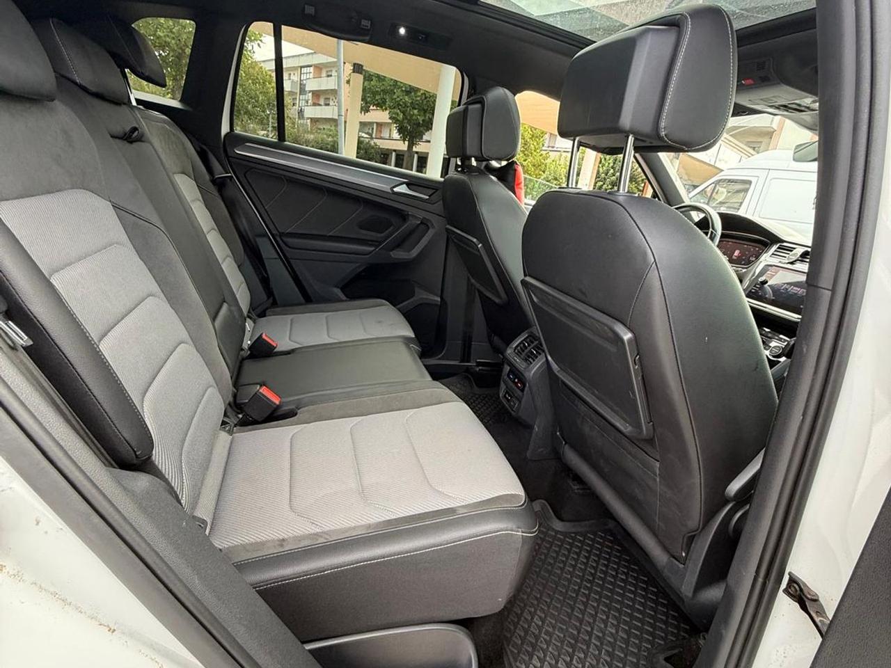 Volkswagen Tiguan 2.0 TDI R LINE #50493