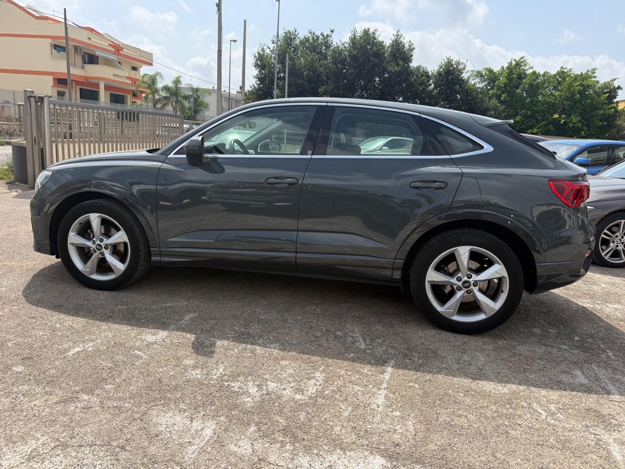 Audi Q3 35 TDI S tronic Business Advanced