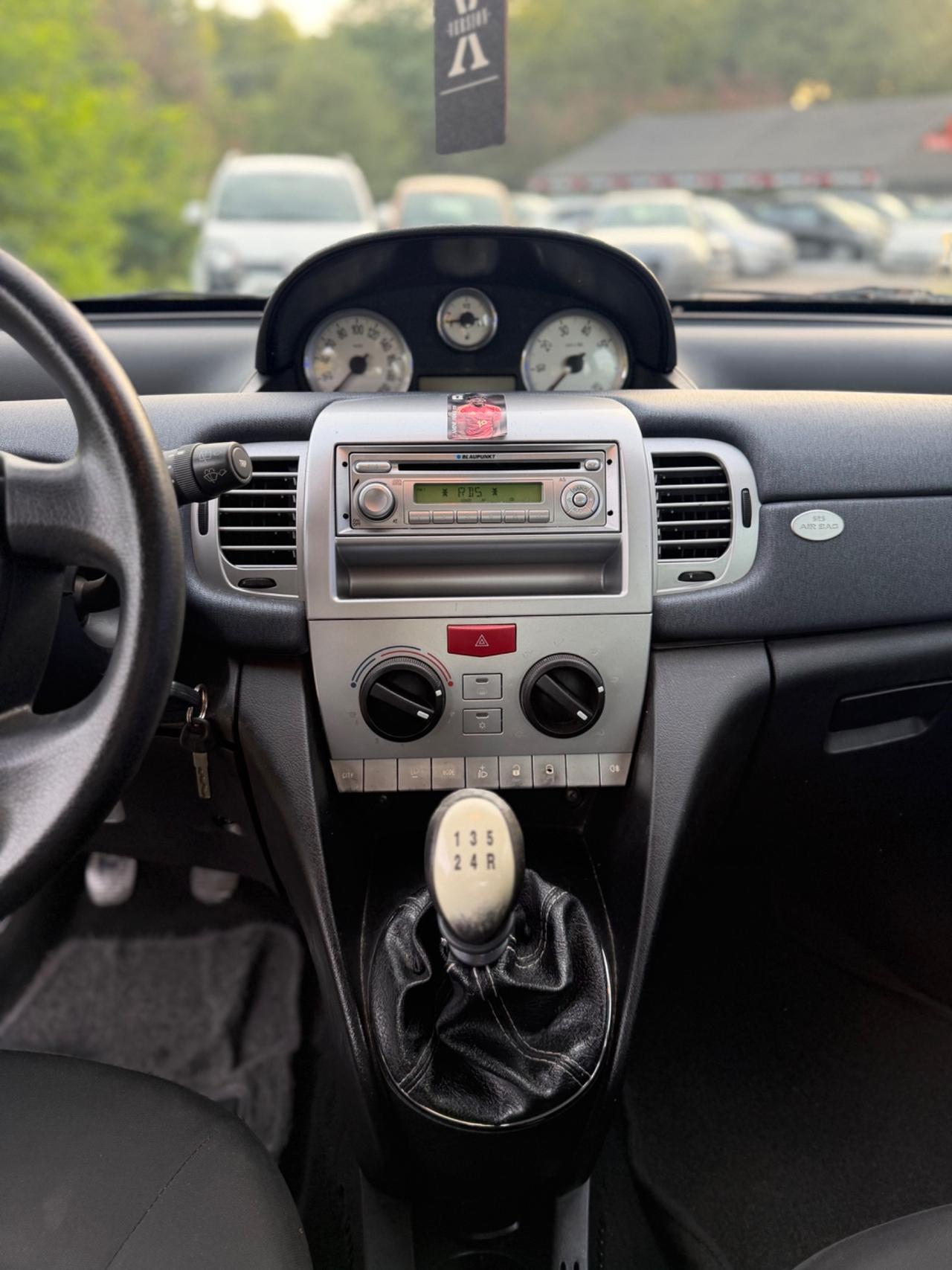 Lancia Ypsilon 1.2 Argento*Neopatentati*