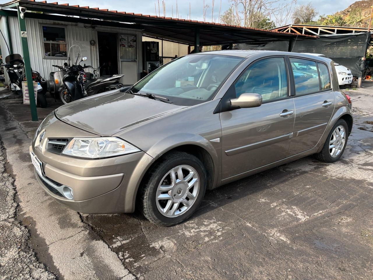 RENAULT MEGANE 1.5 DCI - 2008