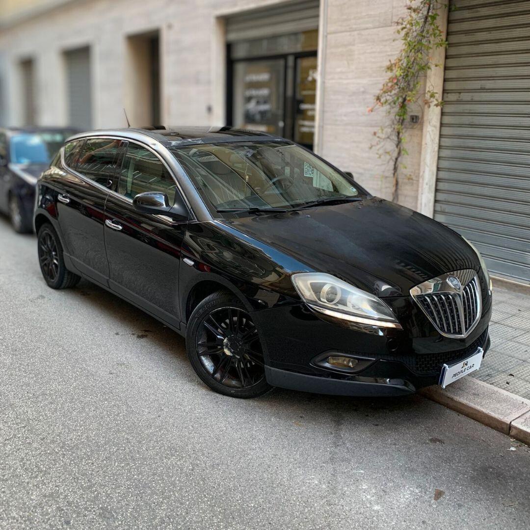 Lancia Delta 2.0 MJT DPF Platino **FULL**