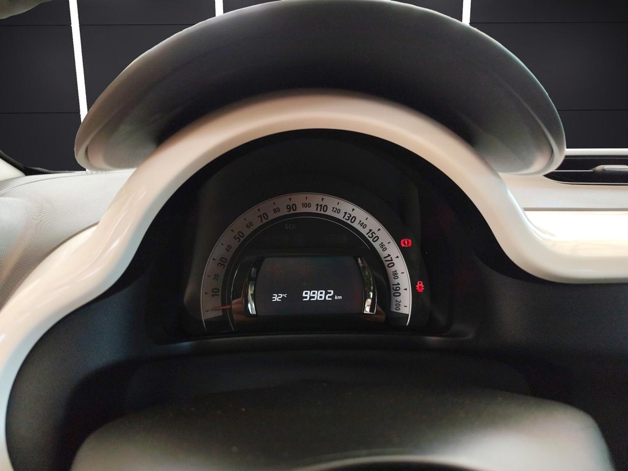 RENAULT Twingo 3ª serie Twingo SCe EDC La Pari...