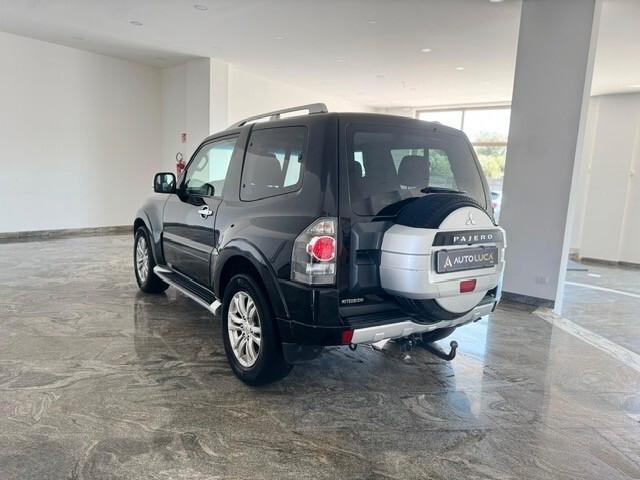 Mitsubishi Pajero 3.2 DI-D 16V aut. 3p. Instyle DPF