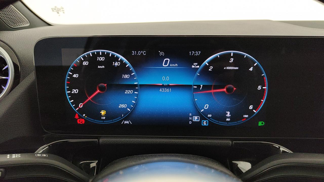 Mercedes-Benz GLA 180 d Premium auto