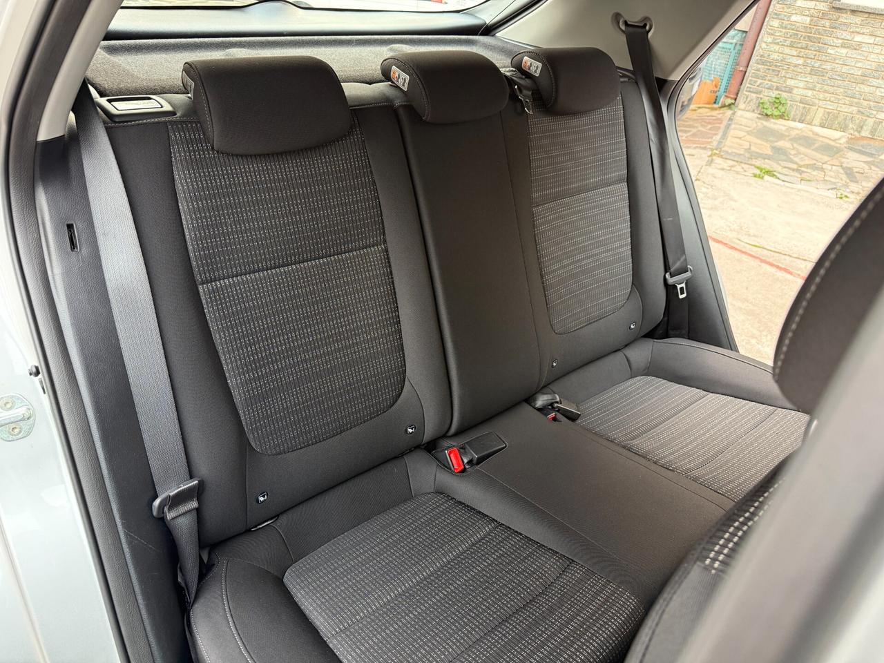 Kia Stonic 1.4 MPI 100 CV Style