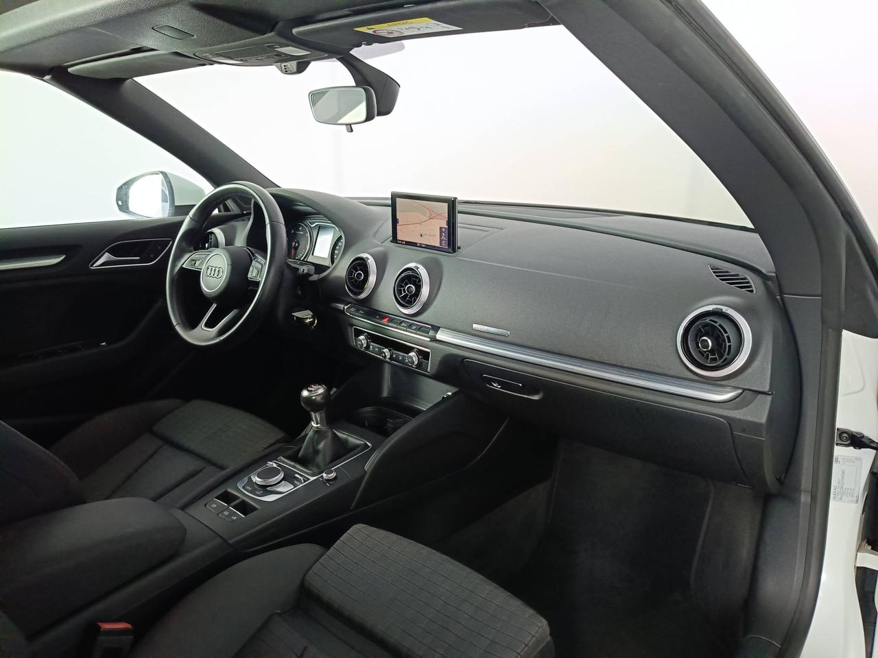 AUDI A3 III 2016 Cabriolet - A3 Cabrio 1.6 tdi Sport 116cv