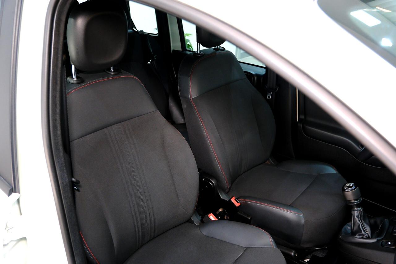 Fiat Panda Sport 1.0 HYBRID 70cv