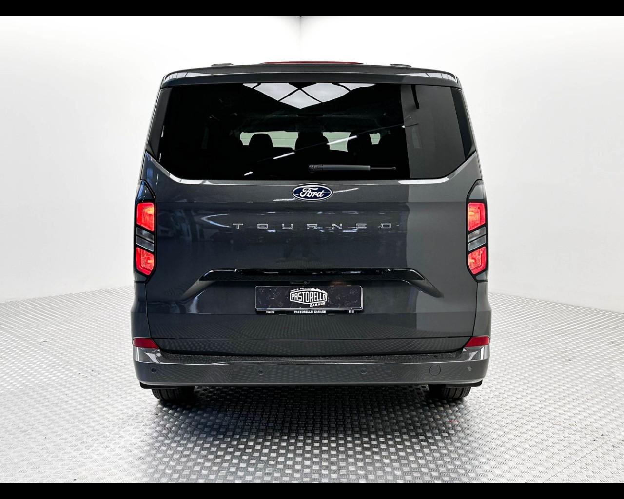 FORD Tourneo Custom 320 2.0 EcoBlue 170CV aut. PC Titanium