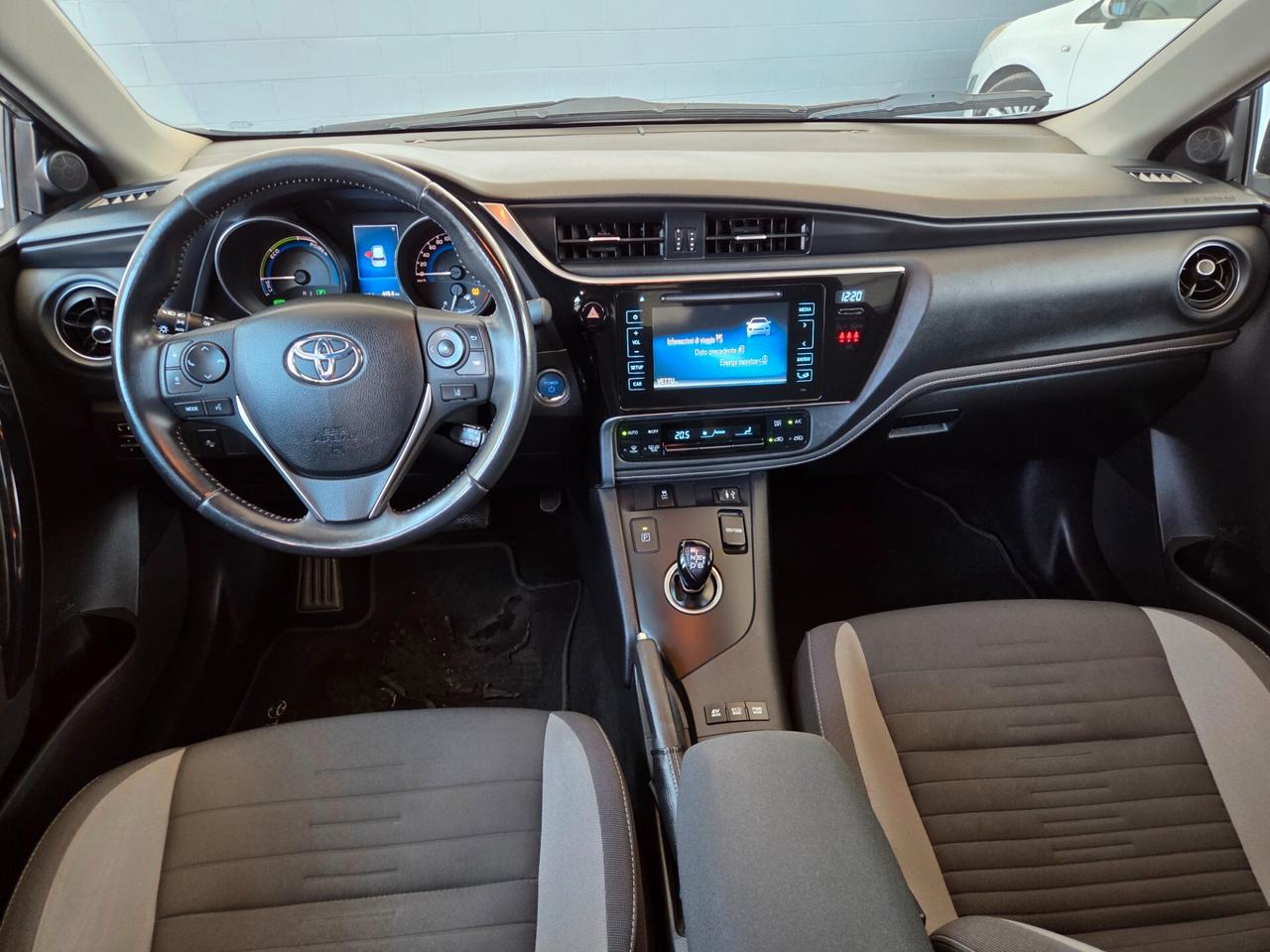 Toyota Auris 1.8 Hybrid Lounge