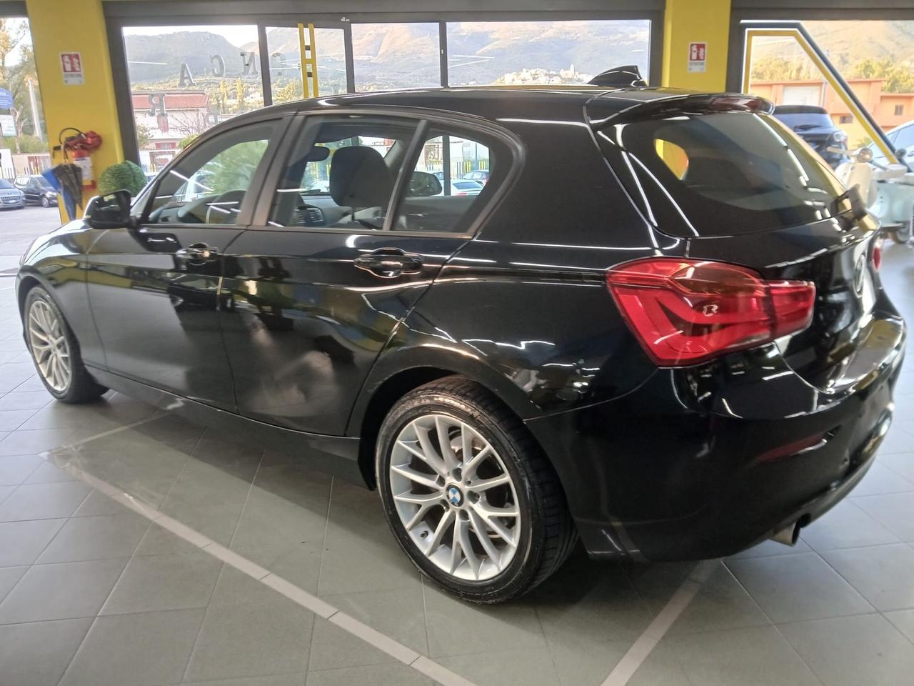 Bmw 120d 5p. Sport automatico xenon full