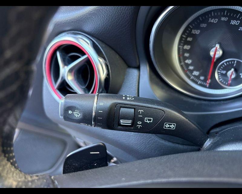 Mercedes-Benz GLA GLA 200 d Automatic Night Edition