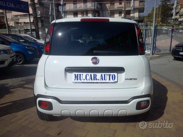 Fiat Panda 1.0 69cv firefly hybrid schermo touch 7"