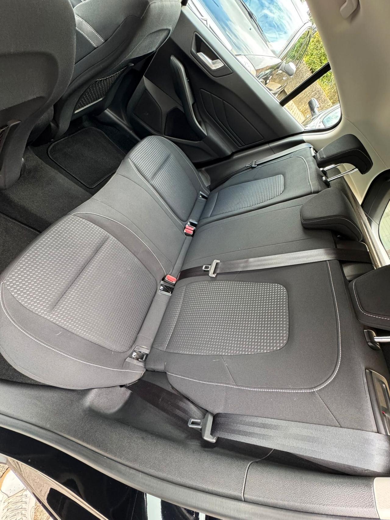 Ford Focus 1.0 EcoBoost 100 CV 5p. Business