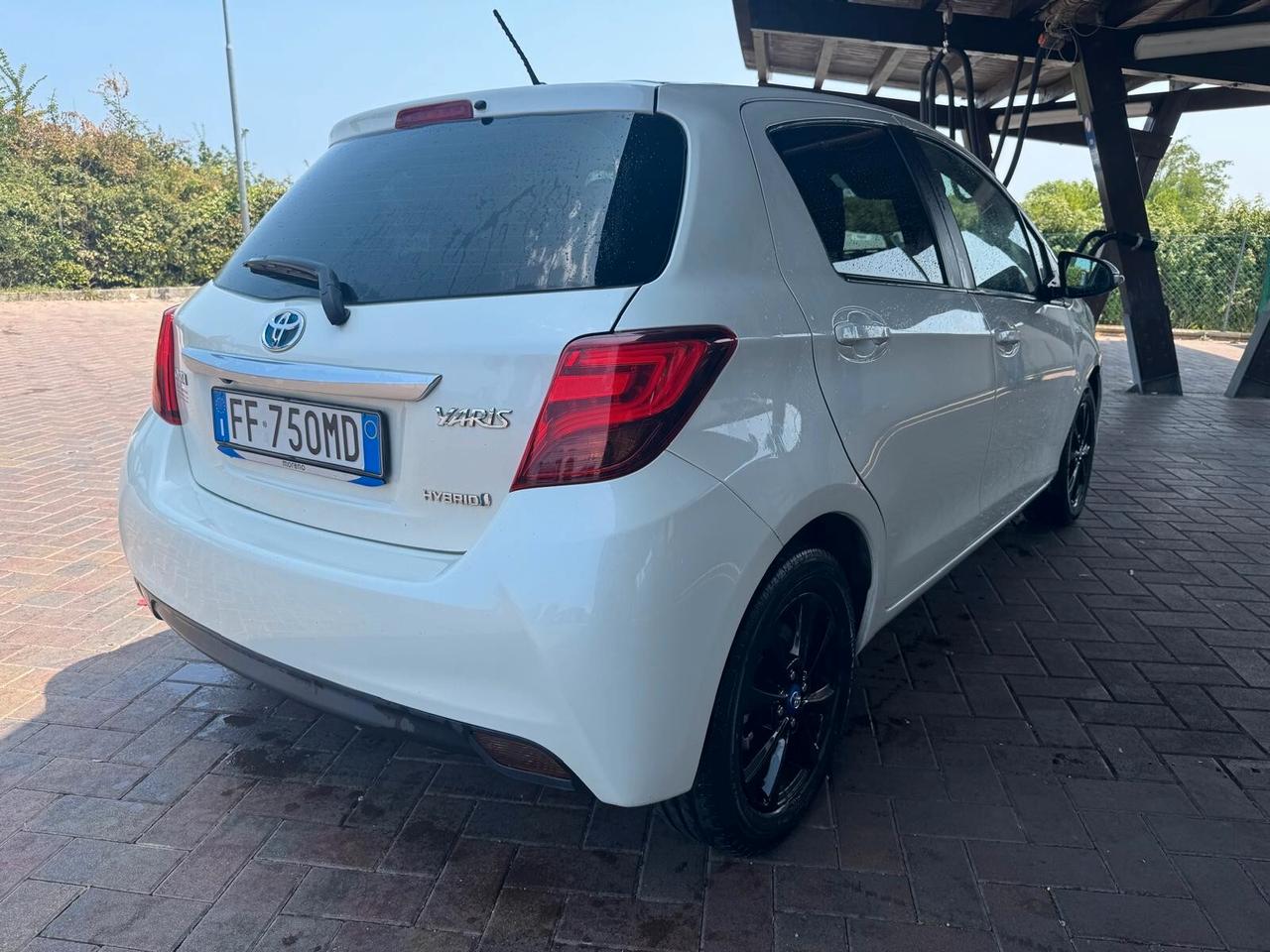 Toyota Yaris hybrid