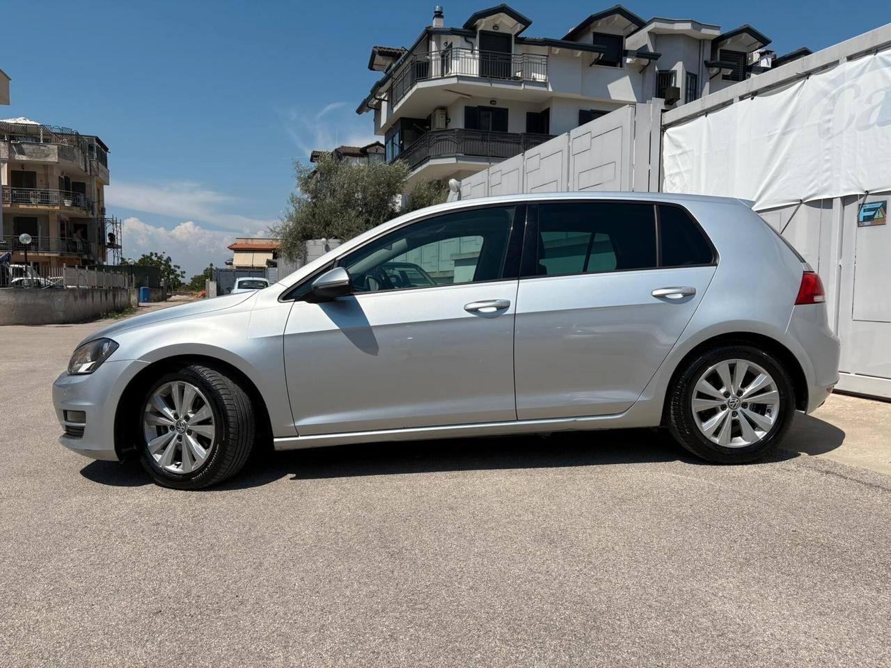 Volkswagen Golf 2.0 TDI DSG 5p. Highline BlueMotion Technology