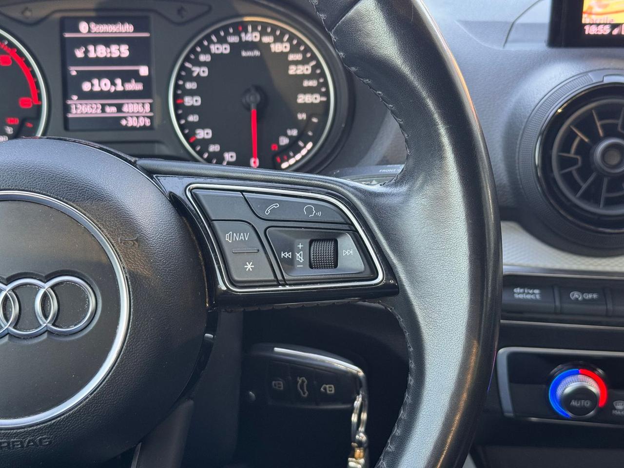 Audi Q2 Business 1.6 30 TDI #50042