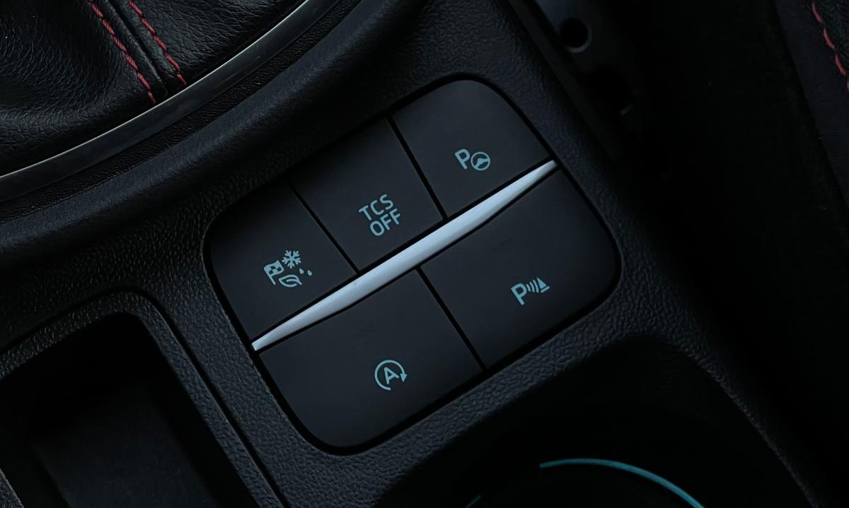 FORD Puma 1.0 EcoB. Hyb. 125 S&S ST-L. Des.