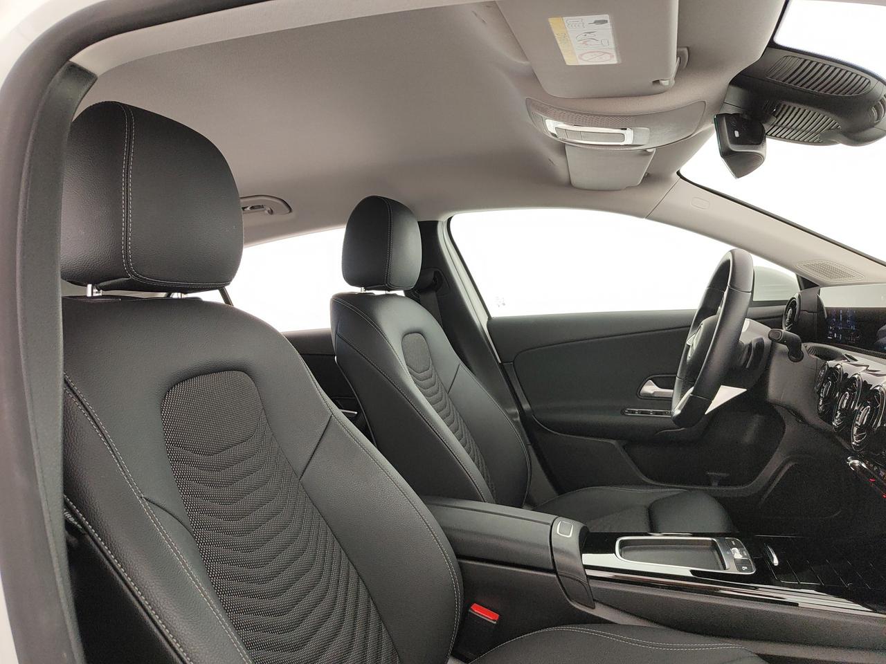 Mercedes-Benz A 180 d Advanced auto