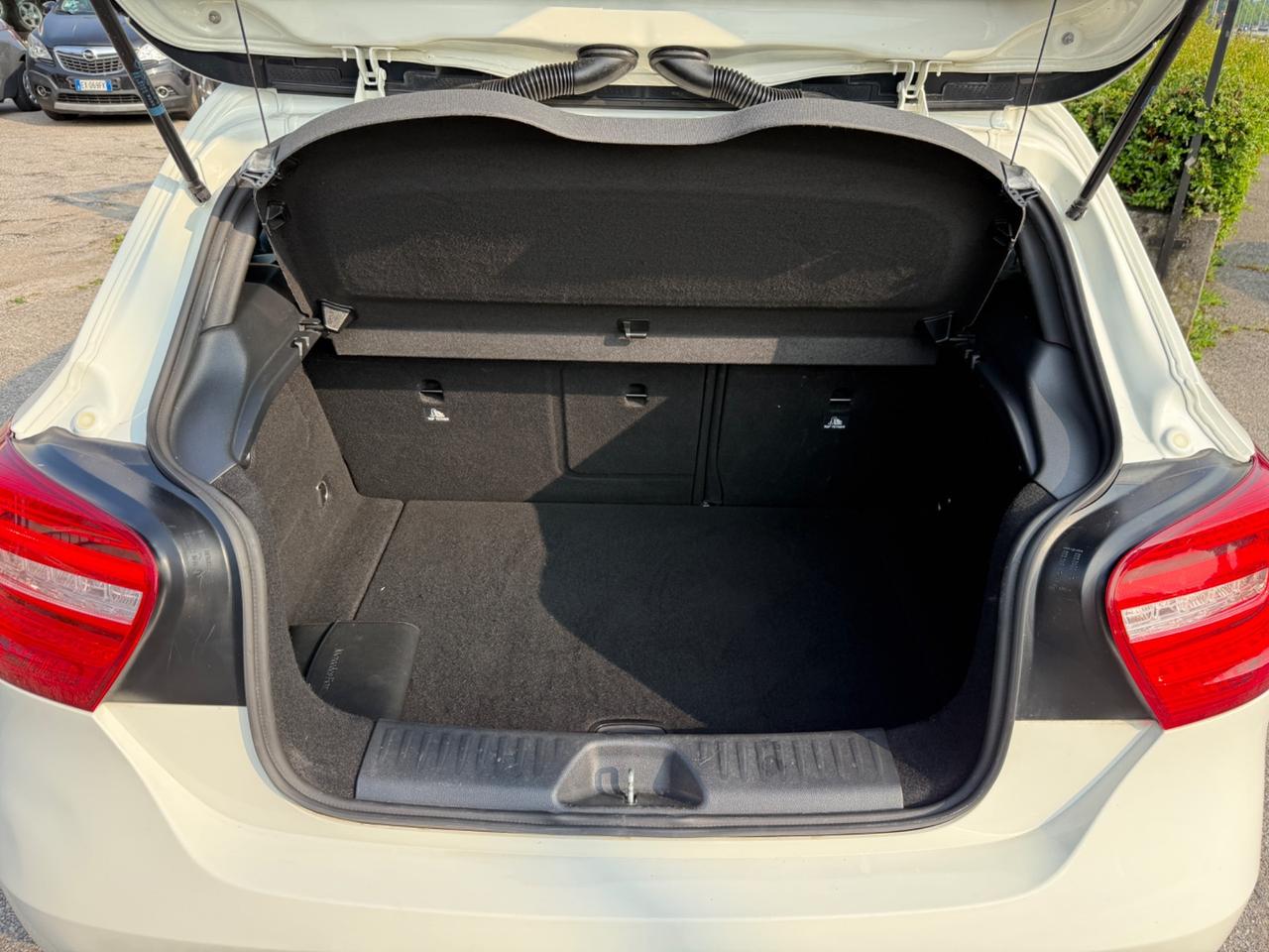 MERCEDES A 180 CDI - OK NEO PATENTATI 2015