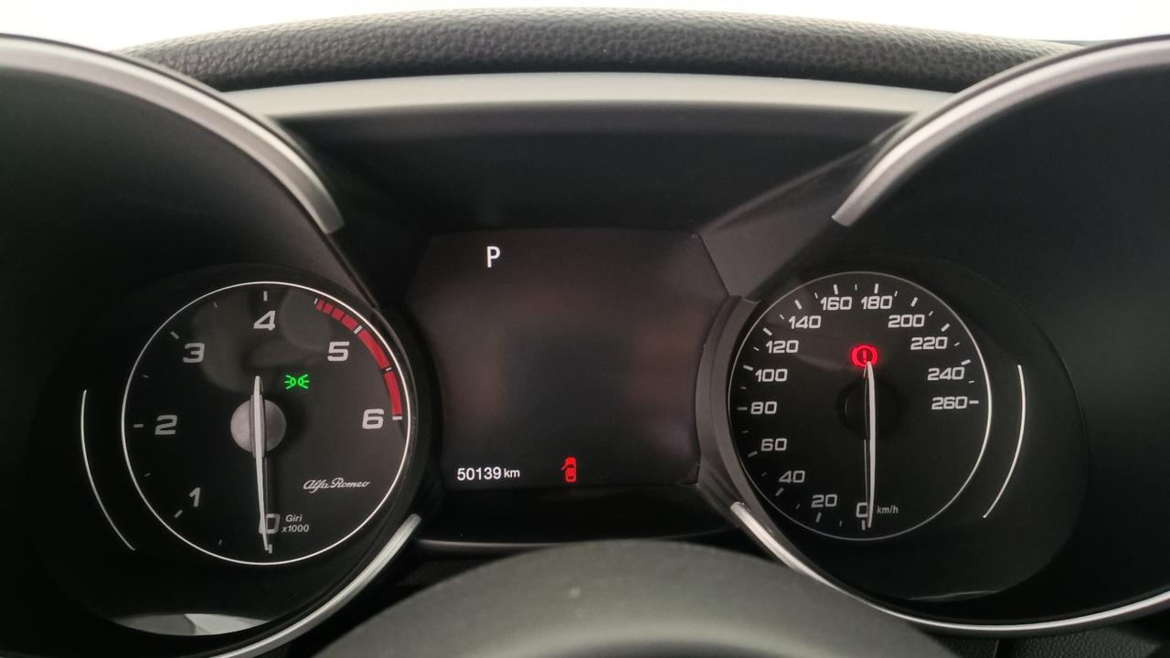 ALFA ROMEO Giulia 2016 - Giulia 2.2 t Executive 160cv auto my19