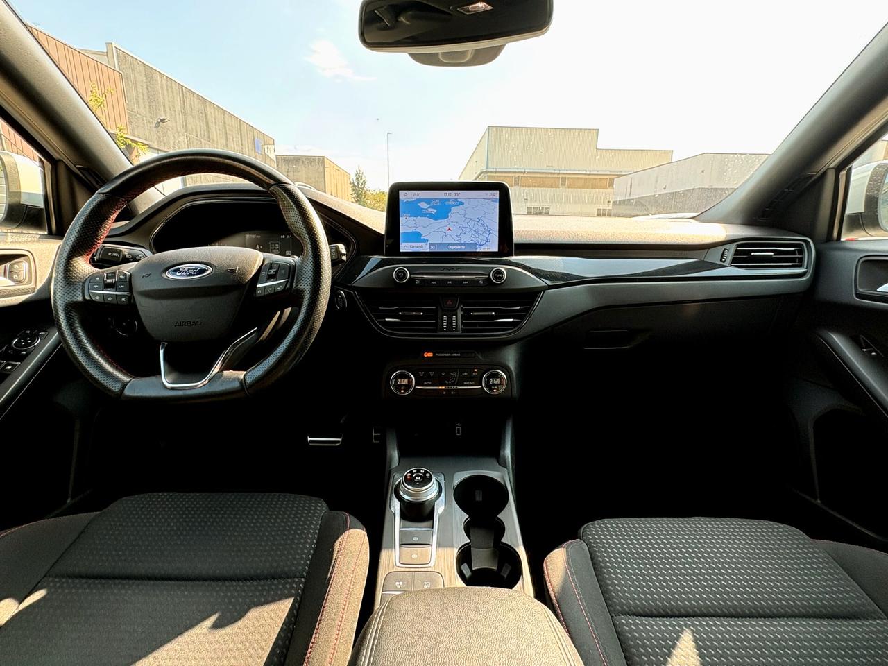 FORD FOCUS 1.5D aut.-ST LINE int/est-FULL-2019