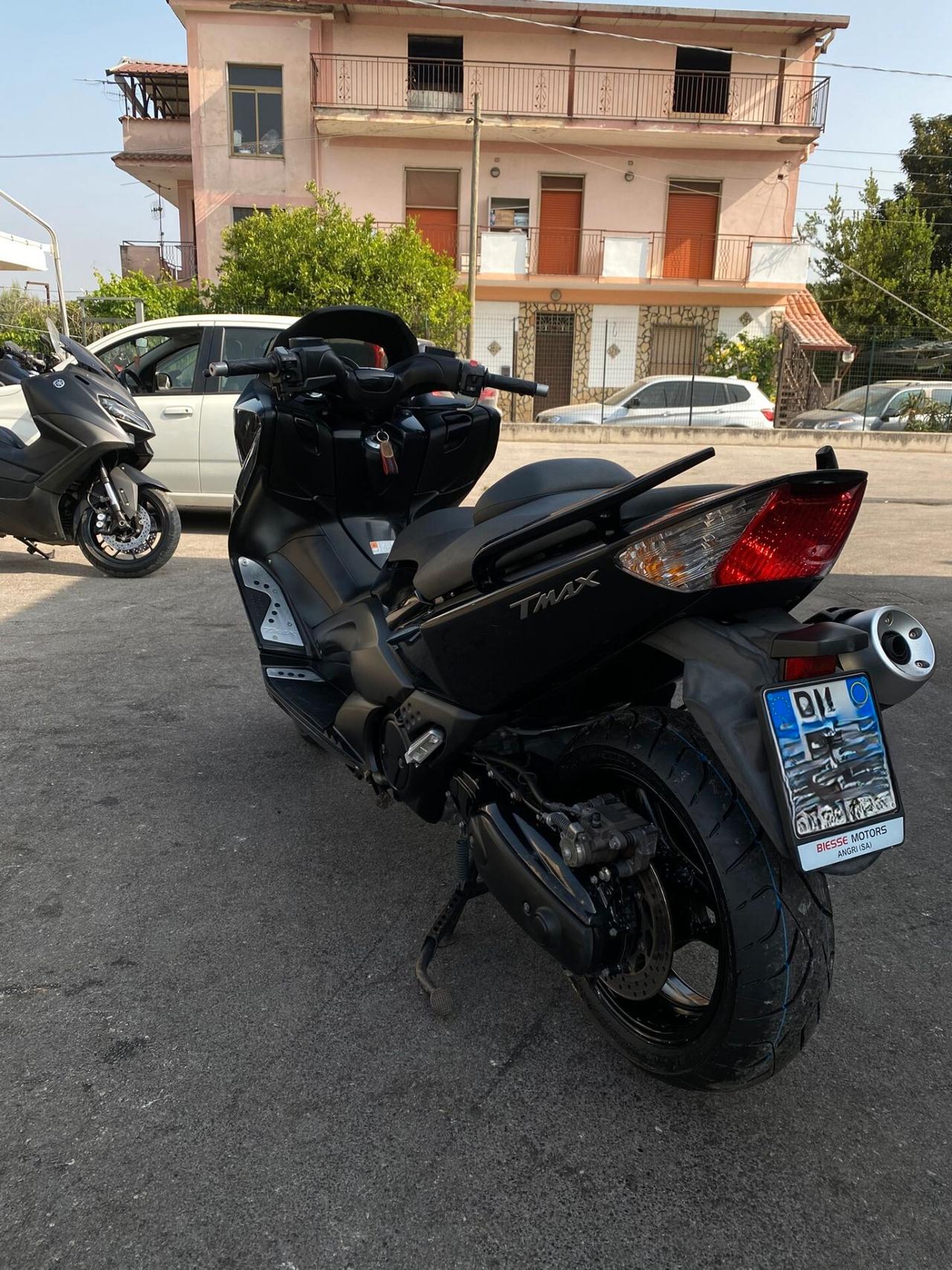 YAMAHA T MAX 500 BLACK