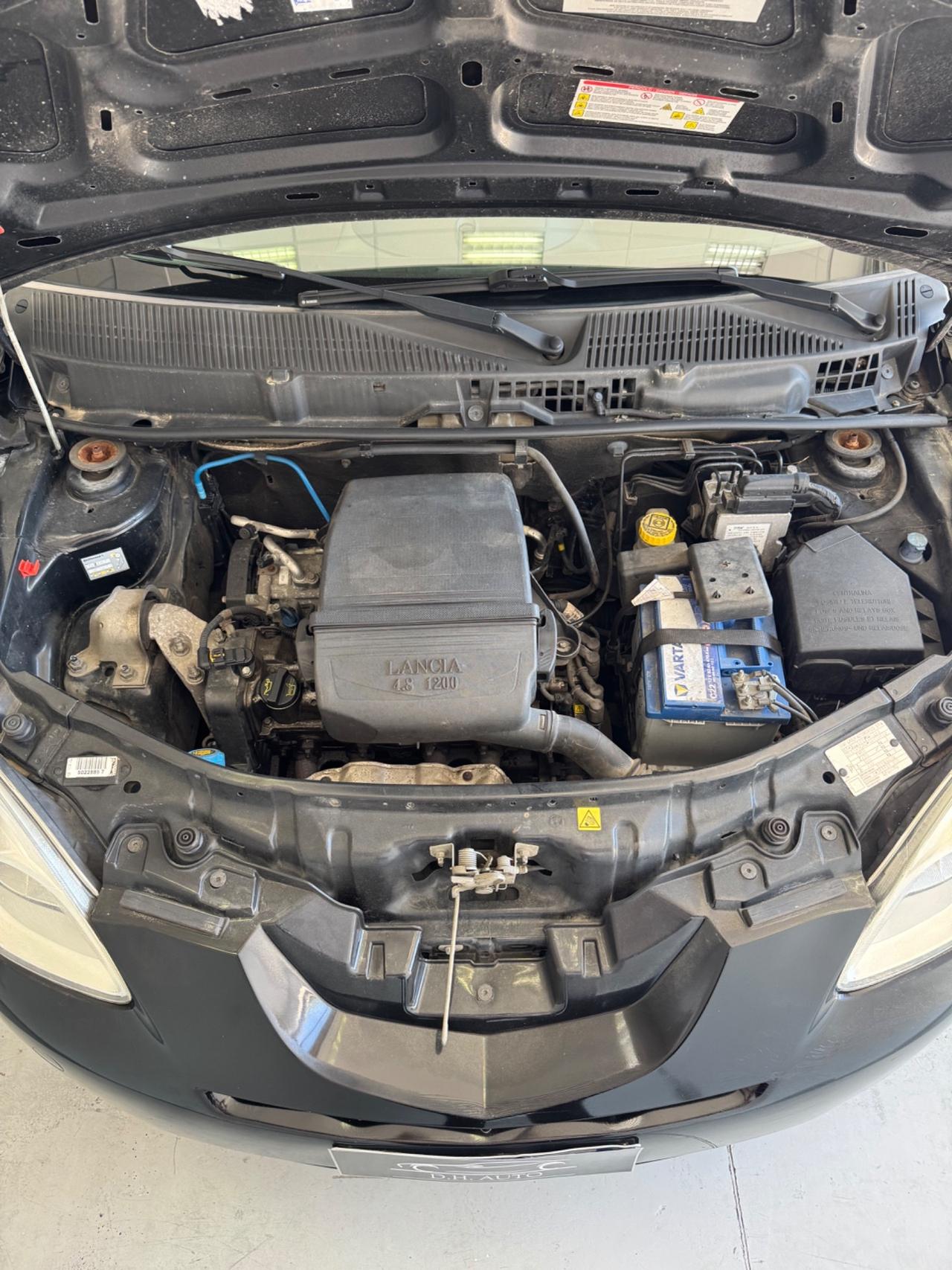 Lancia Ypsilon 1.2 69 CV Platinum