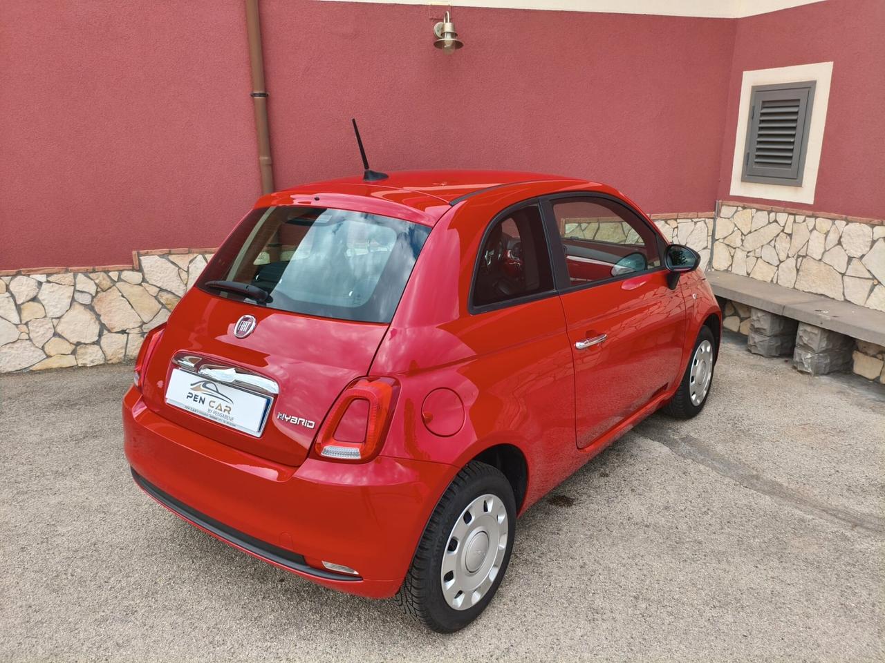 Fiat 500 1.0 Hybrid Red