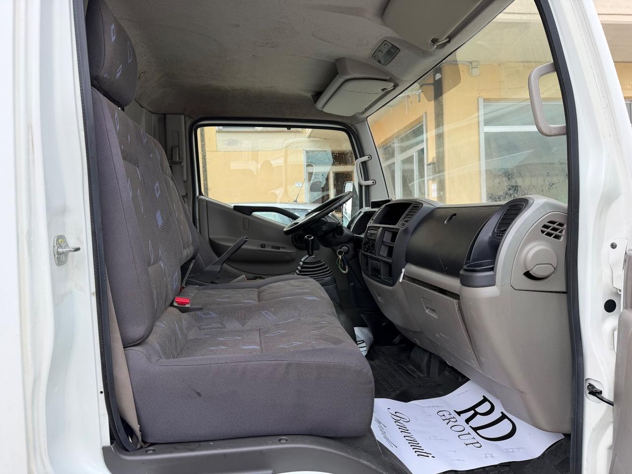 Nissan Cabstar 35.13 2.5 TDI 150CV PC-RG Cabinato Patente B