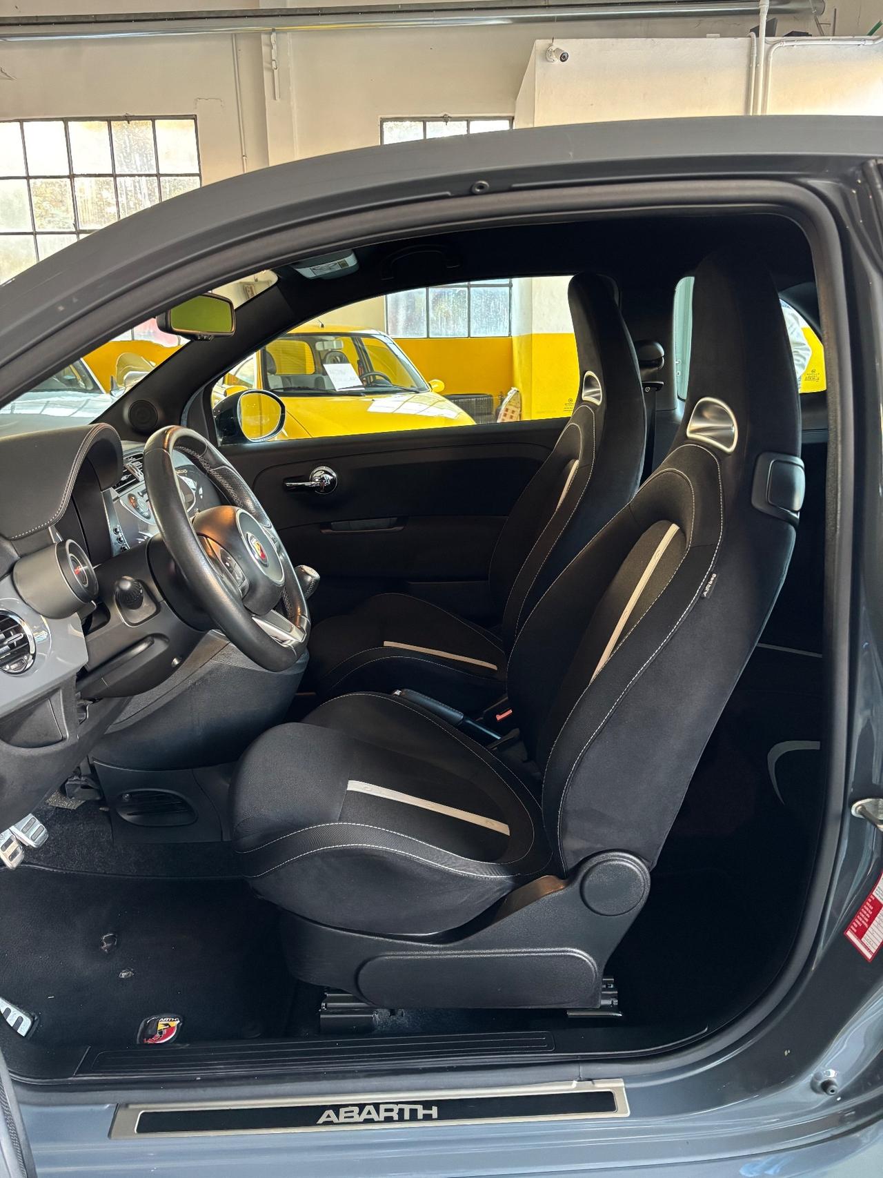 Abarth 595 1.4 Turbo T-Jet 135CV Custom