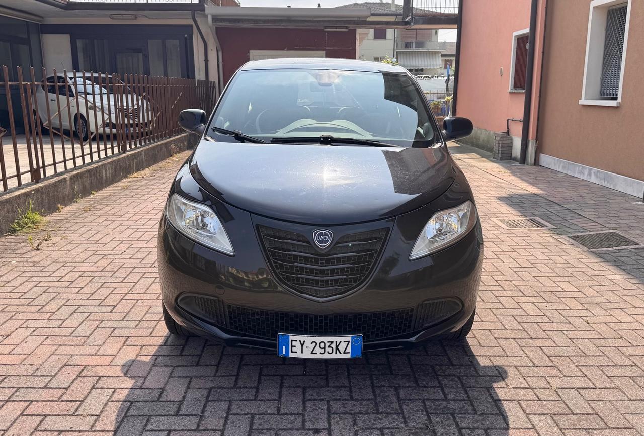 Lancia Ypsilon 0.9 Metano Ok Neopatentati