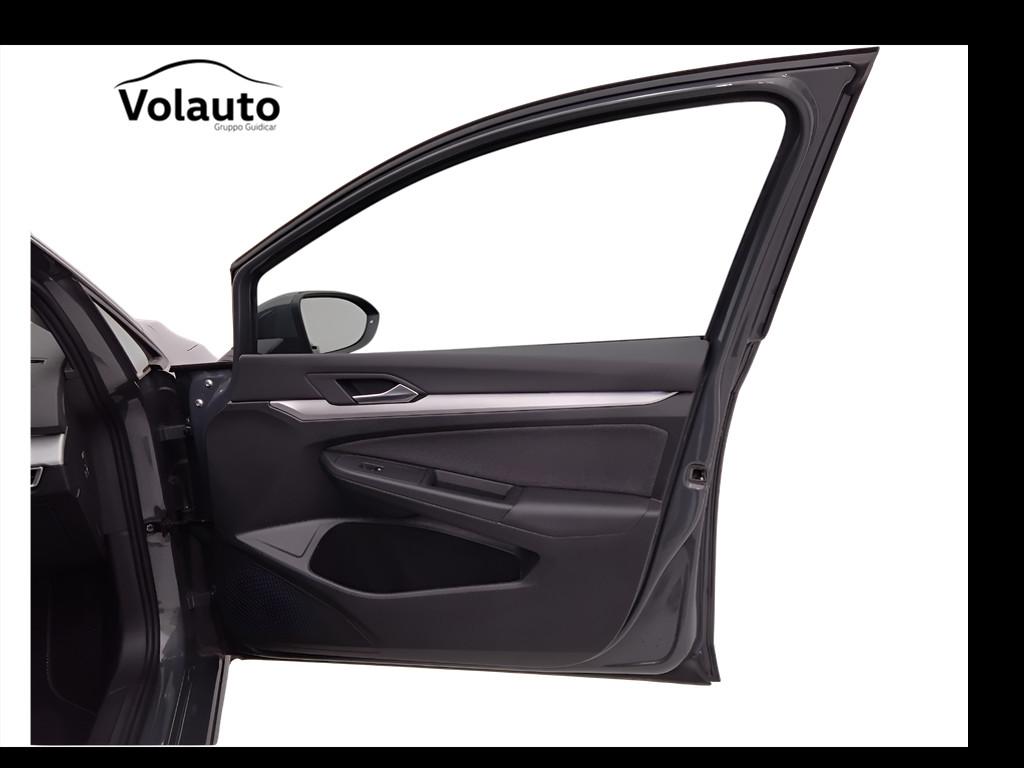 VOLKSWAGEN Golf VIII 2024 - Golf 2.0 tdi Life 115cv