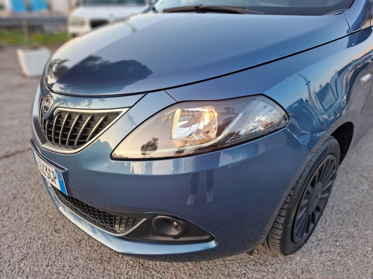 LANCIA Ypsilon 1.0 FireFly 5p.S&S Hybrid Silver