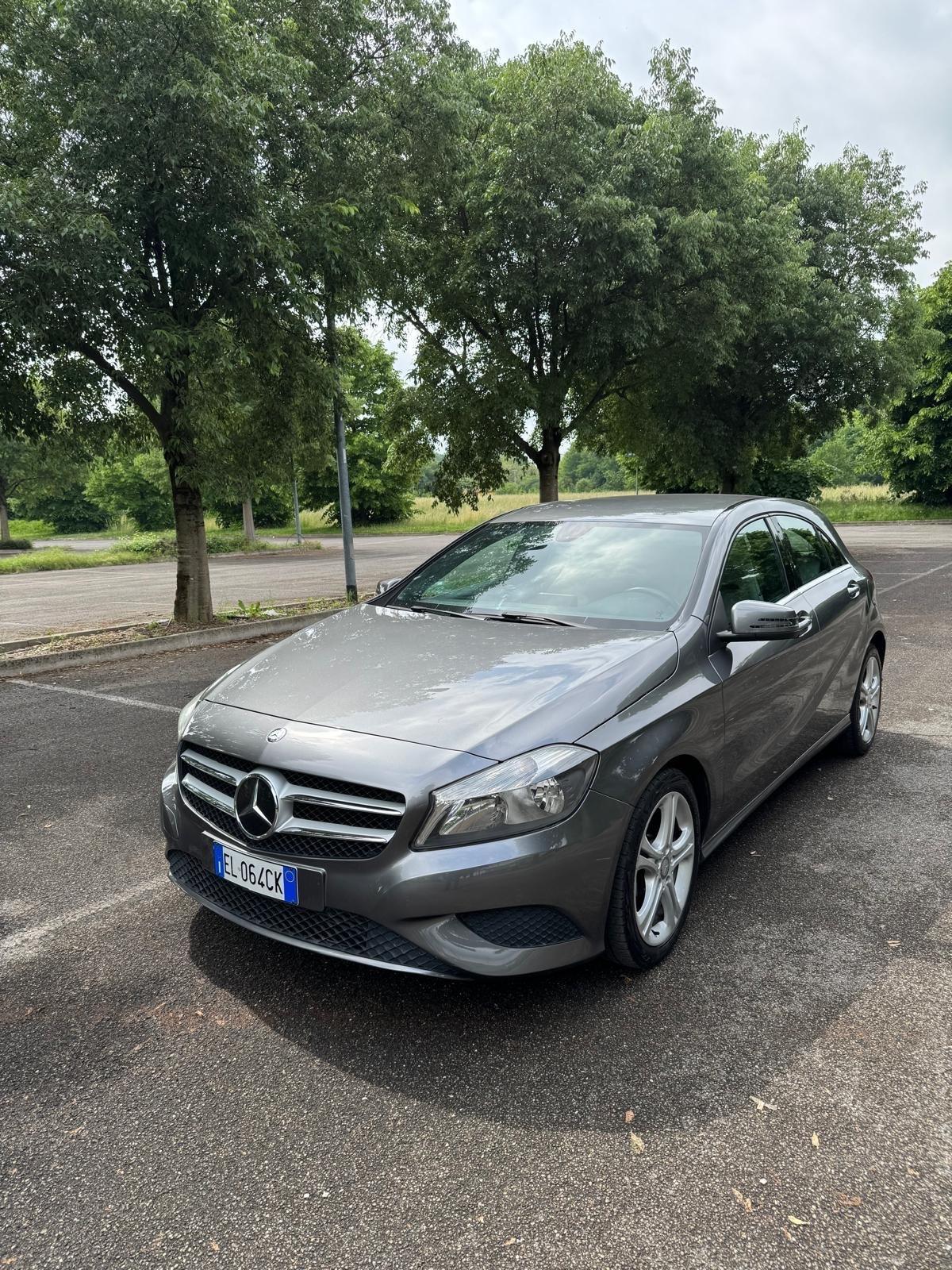 Mercedes-benz A 180 CDI BlueEFFICIENCY Automatic Sport
