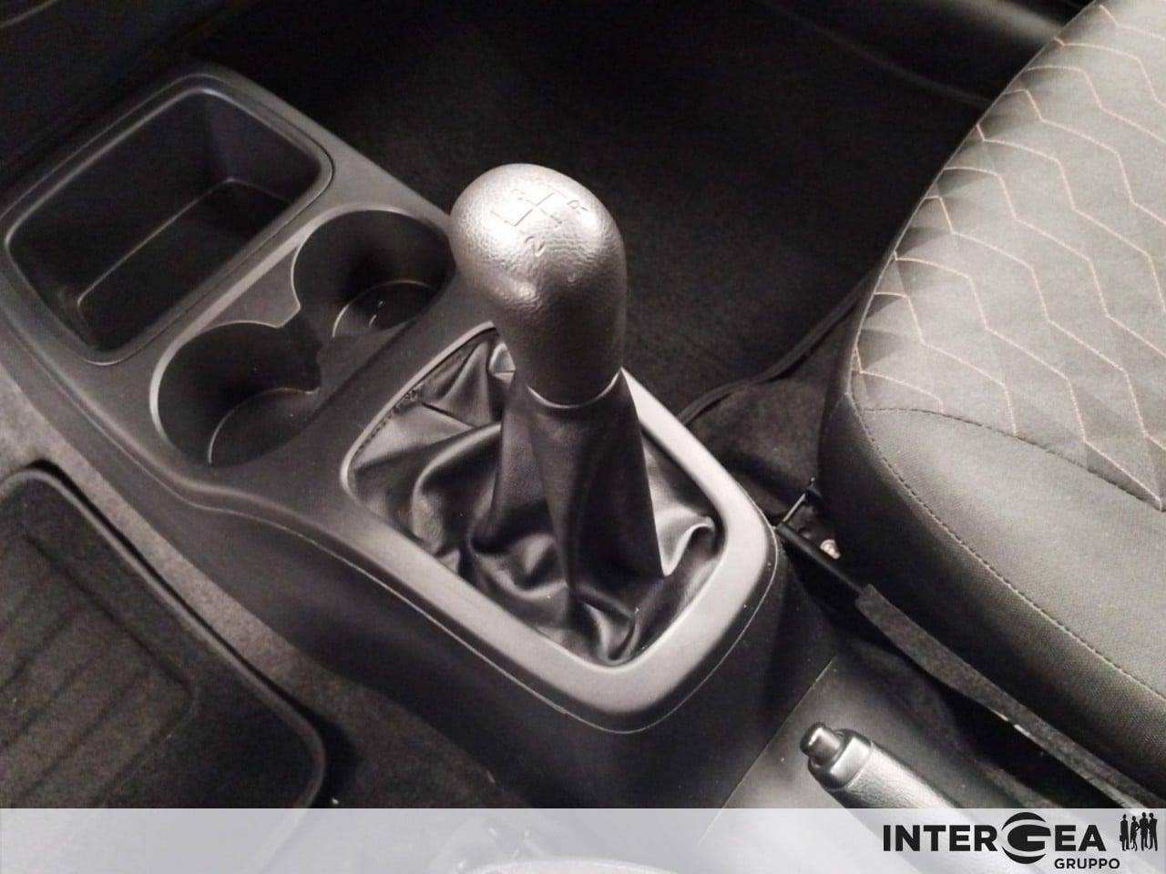 MITSUBISHI Space Star 1.2 Invite radio