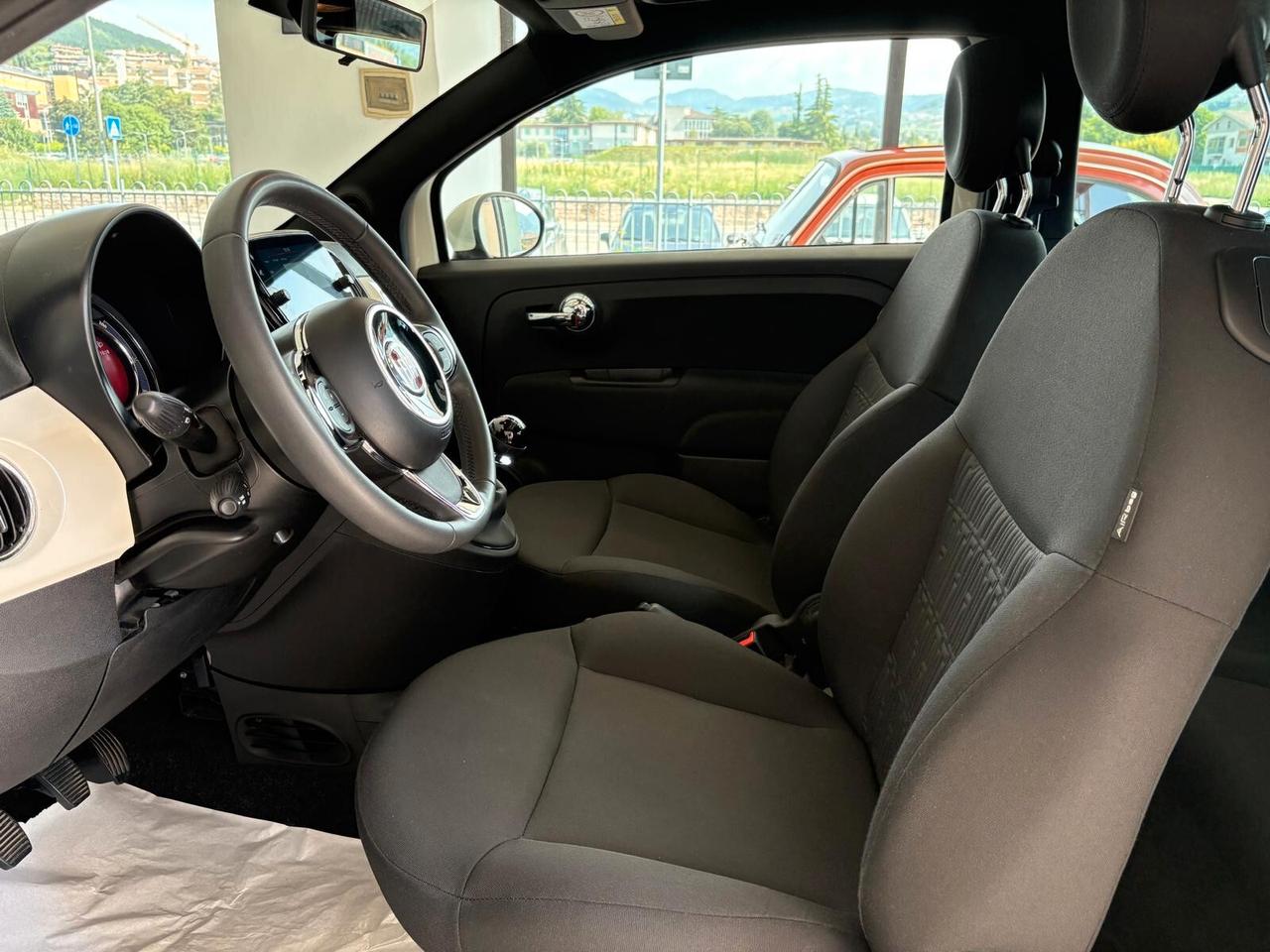 Fiat 500 DOLCEVITA 1.0 HYBRID 69CV - OK NEOPATENTATI