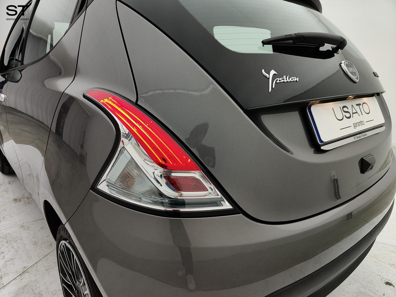 LANCIA Ypsilon 3ª serie - Ypsilon 1.0 FireFly 5 porte S&S Hybrid Go