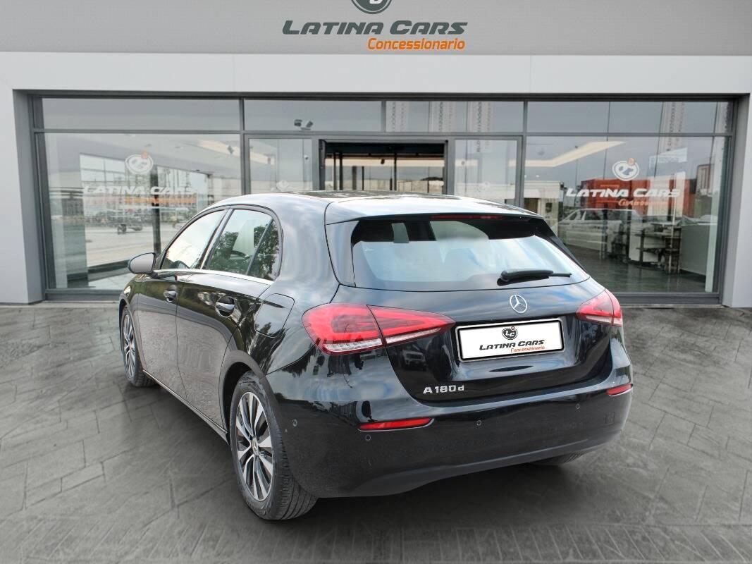 Mercedes Classe A 180 d Business AUTOMATICA con CarPlay