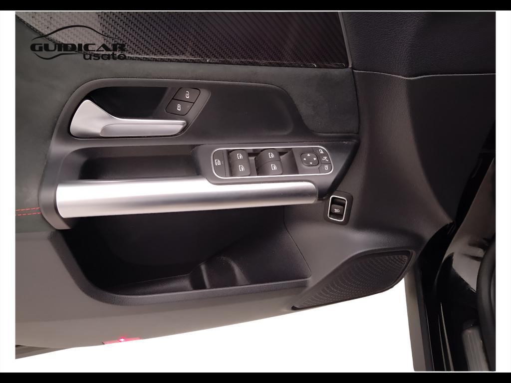 Mercedes-Benz GLA-H247 2020 - GLA 200 d Premium 4matic auto
