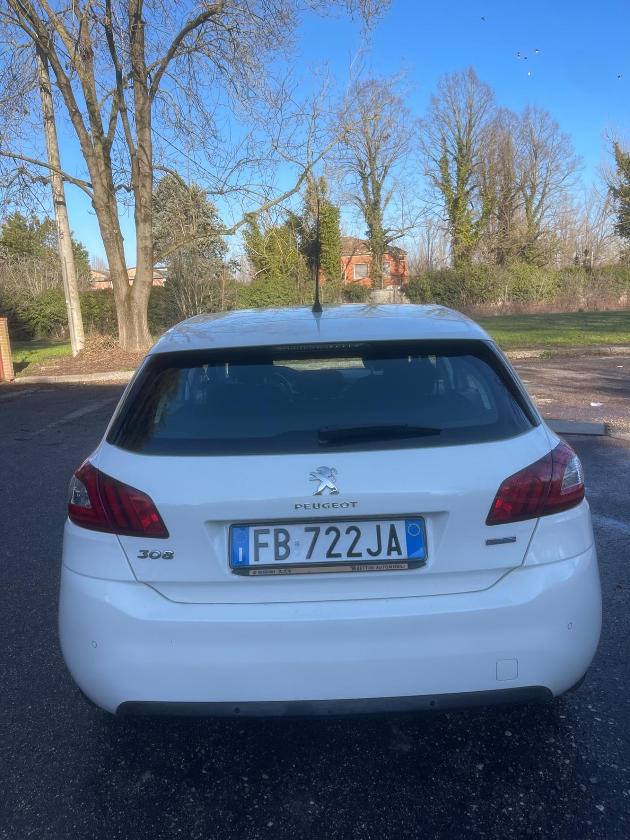 Peugeot 308 BlueHDi 120 S&S EAT6 GT Line